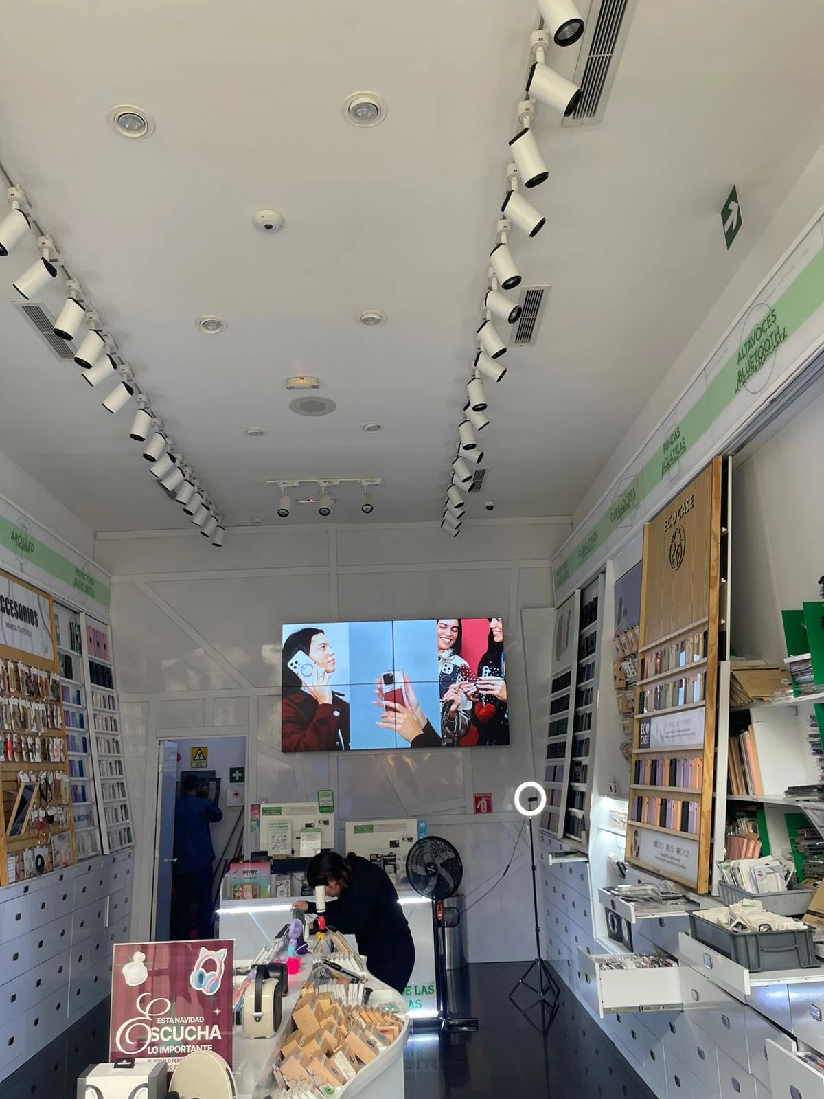 tienda-accesorios-celulares-iluminacion-led-en-hermosillo