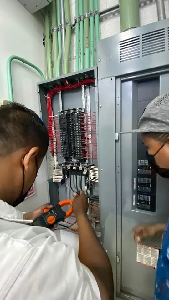 Instalación de contactos Hermosillo